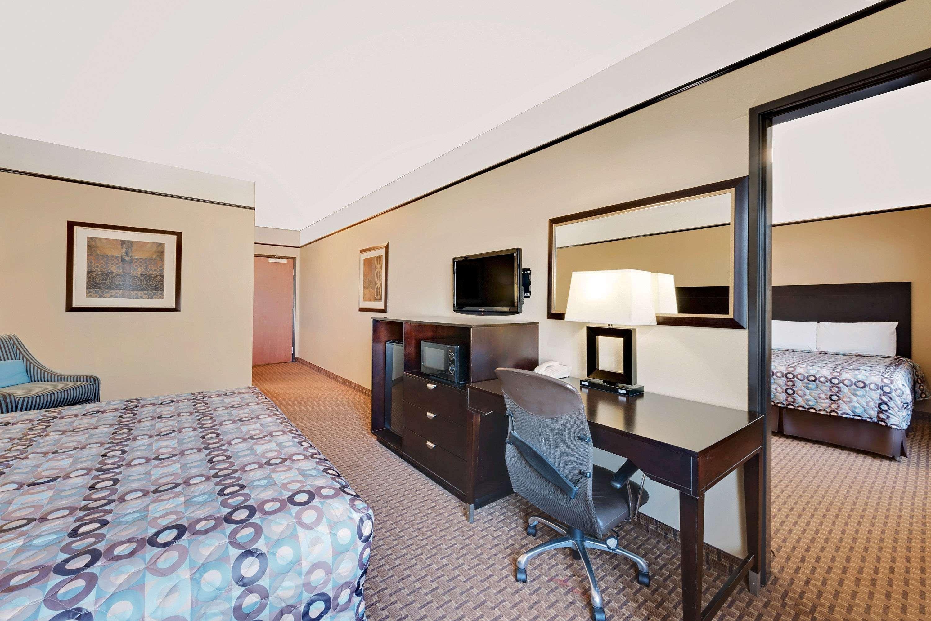 Super 8 By Wyndham Odessa Tx Hotel Exterior photo