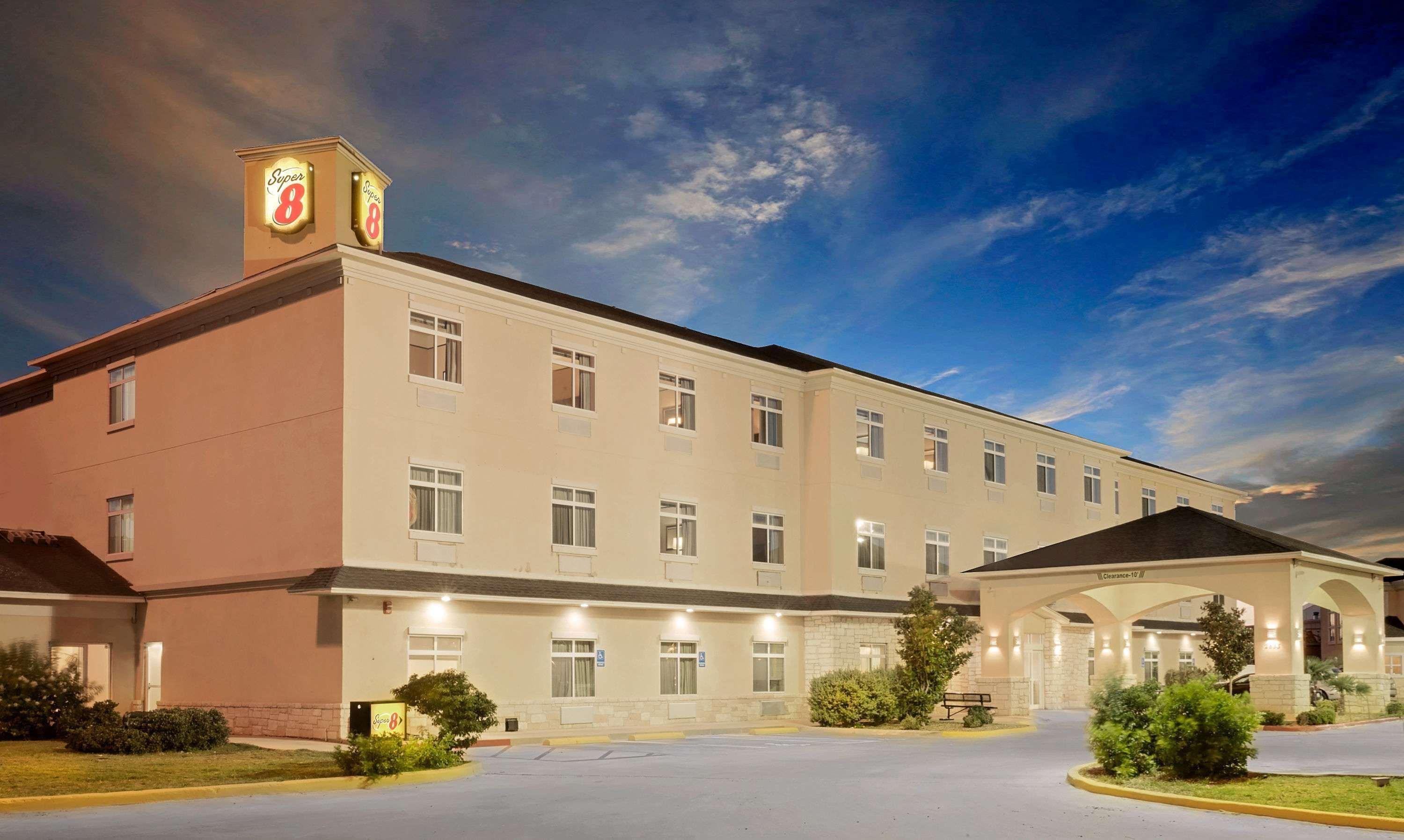 Super 8 By Wyndham Odessa Tx Hotel Exterior photo