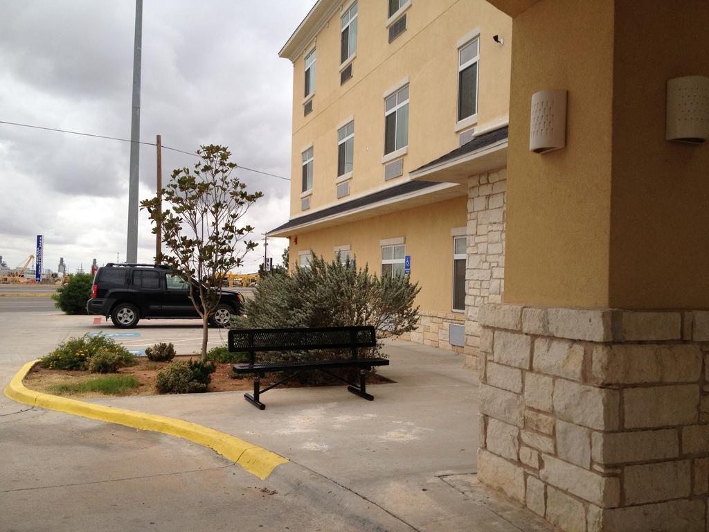 Super 8 By Wyndham Odessa Tx Hotel Exterior photo